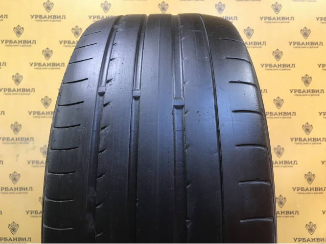 Yokohama ADVAN Sport V105S 235/40 R18 95Y