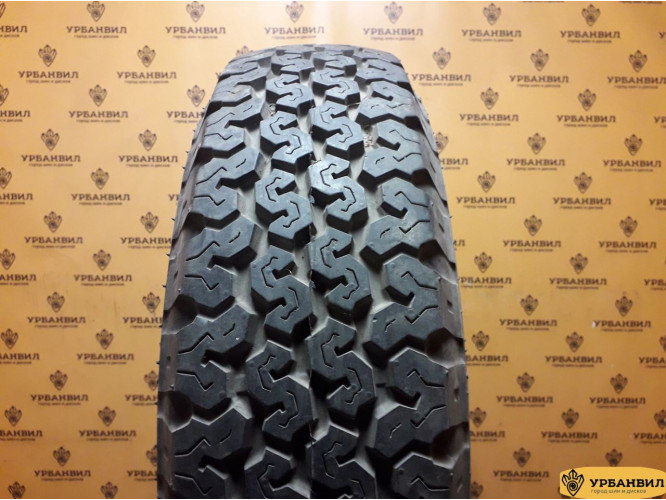 Bridgestone Desert Dueler 205/ R16 104Q