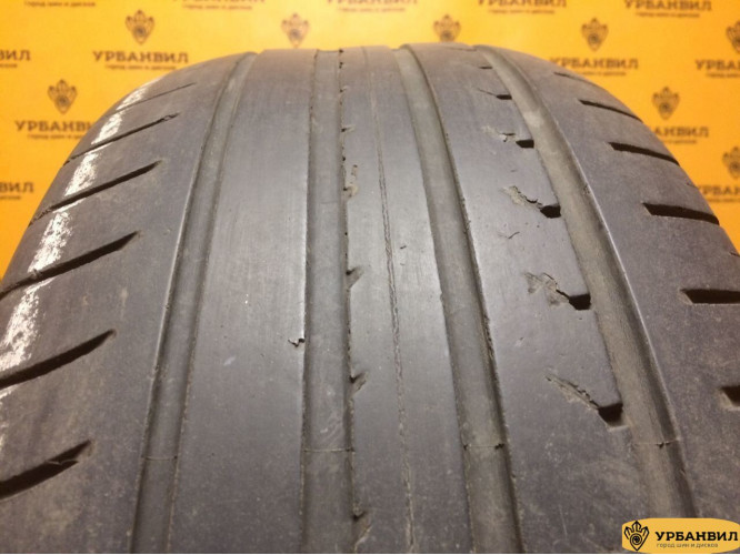 Goodyear EfficientGrip 235/60 R17 102V