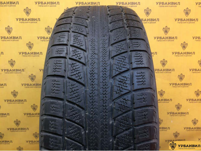 Triangle TR777 215/60 R16 95T