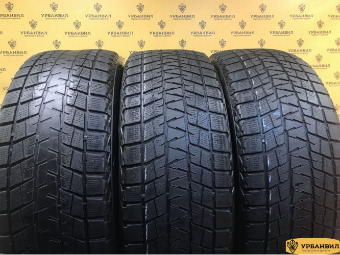 Bridgestone Blizzak DM-V1 275/60 R20