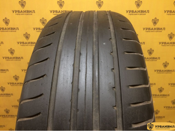 Goodyear EfficientGrip 215/60 R17 96H