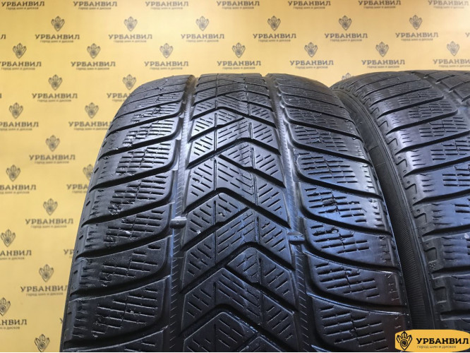 Pirelli Scorpion Winter 265/45 R21 104H