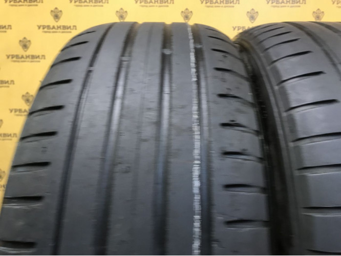 Nokian Tyres Hakka Z 235/55 R19 105W