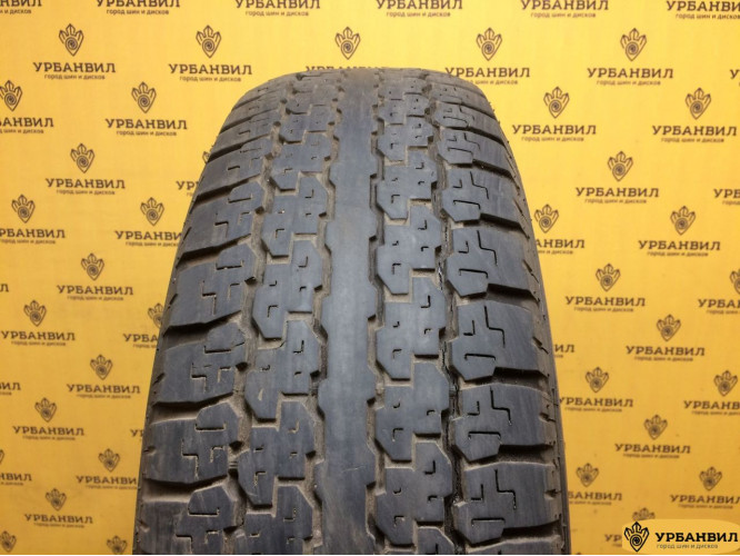 Bridgestone Dueler H/T D689 235/75 R15