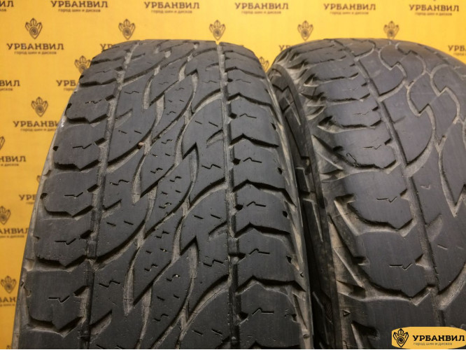 Bridgestone Dueler A/T 697 215/70 R16 100S