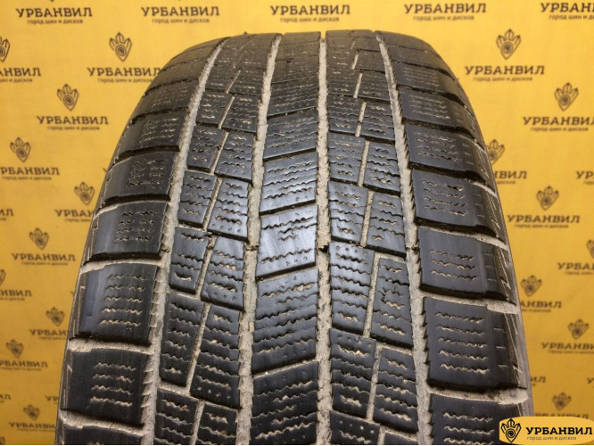 Goform W705 215/55 R17 94T