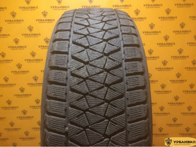 Bridgestone Blizzak DM-V2 235/55 R19 105T