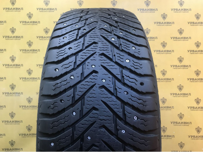 Nokian Tyres Hakkapeliitta 8 SUV 235/65 R17 108T