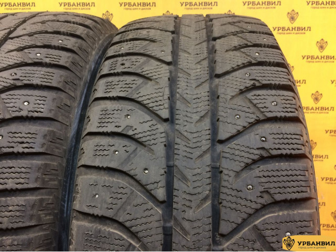 Bridgestone Ice Cruiser 7000 275/65 R17 119T