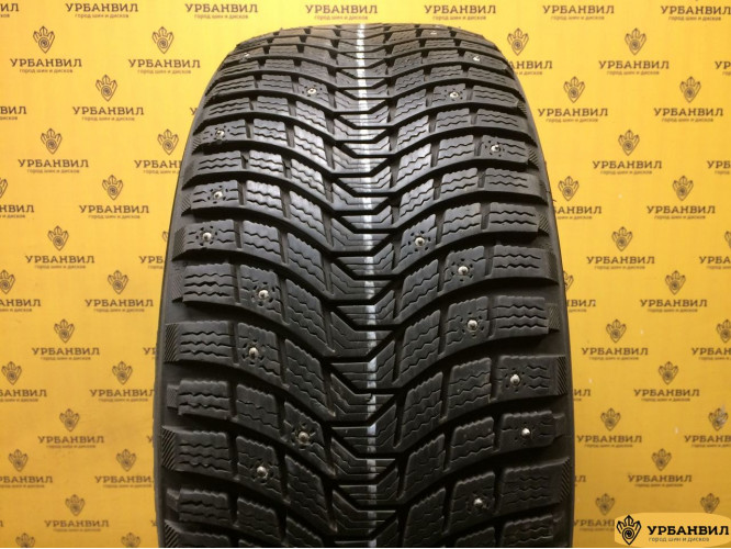 Michelin X-Ice XI3 265/40 R20 104H