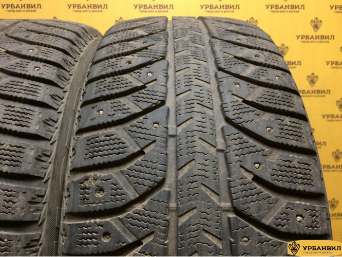 Bridgestone Ice Cruiser 7000 235/55 R18 104T