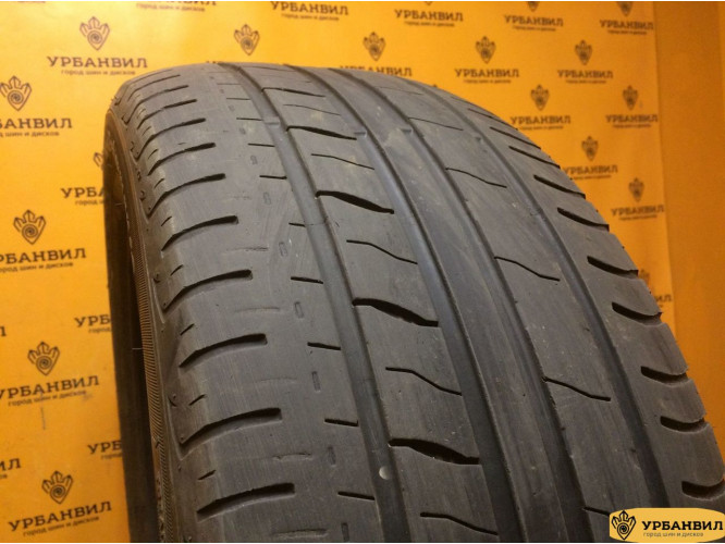 Royal Black Royal Performance 245/50 R18